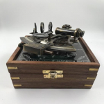 Sextant Instrument Real Heavy Sextant su medine dėže Kelvin Huges London 1917 Sextant Sextant Working