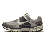 Nike Air Zoom Vomero 5 'Cobblestone' Moteri&scaron;ki sportbačiai FB8825-001 37.5