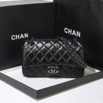 Xiaoxiangfeng CF grandinėlės rankinė 2025 nauja tinklelio peties crossbody moteri&scaron;ka odinė madinga universali pažasties 26x7x15cm