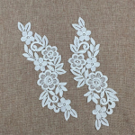 1 Pair Black Embroidered lace of flower Collar Neckline Trimming Applique DIY - White