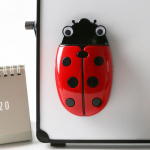 Ladybug magnetinis pie&scaron;tukų dėklas lentinis trintukas laikymo dėžutė Dviejų paskirčių trintukas lentos ra&scaron;iklio organizatorius Animacinių filmų &scaron;aldytuvo magnetas