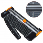 Prakti&scaron;kas A4 formato popieriaus pjaustytuvas su automatine saugos apsauga &ndash; standartinis pjovimo įrankis