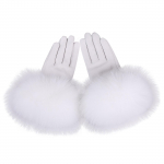 Moteri&scaron;kos pir&scaron;tinės i&scaron; natūralios ėriuko odos su tikros lapės kailio apdaila ant rie&scaron;o, žieminės &scaron;iltos vairavimo pir&scaron;tinės - pamu&scaron;alas i&scaron; aksomo M 18cm