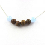 Pierres et Min&eacute;raux. Collier perles Aigue-Marine + bois 8 mm. Chaine en acier inoxydable. Collier femmes, hommes. Taille personnali