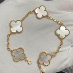 Naujos versijos keturlapis dobilas penkių gėlių apyrankė natūralaus raudono agato balto perlamutro apyrankė moteri&scaron;ka lazerinė apyrankė V Gold