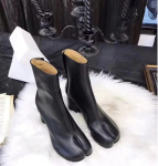 Prekės ženklo dizainas Tabi batai su atskirtu pir&scaron;tu Storas auk&scaron;tas kulnas Moteri&scaron;ki batai Odiniai Zapatos Mujer Rudens moteri&scaron;ki batai Botas Mujer 39 juoda