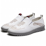 Kvėpuojantys verslo odiniai vyri&scaron;ki batai Slip on Loafers Vyri&scaron;ki odiniai batai juodi rudi plok&scaron;čiapadžiai laisvalaikio batai 39 balta