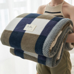 Doudou koralinio aksomo sofa ir lovos pledas 180x200 cm