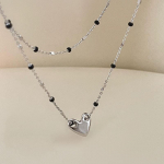 Juodas lipnus karoliukas Meilės vėrinys su sluoksniuota atmosfera, Raktikaulio grandinėlė, &Scaron;irdelės formos kaklo grandinėlė, Moteri&scaron;ka