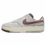 Nike Gamma Force &Scaron;viesiai kaulinės ir Dūminės alyvinės spalvos moteri&scaron;ki kedai DX9176-001 38.5
