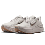 Nike Vyri&scaron;ki bėgimo bateliai VOMERO PLUS 41 white