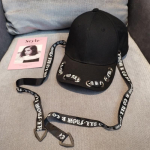 Naujos mados moteri&scaron;ki hip hop beisbolo kepuraitės, stilingos britų pankro stiliaus, su ilgu dirželiu, su užra&scaron;u, užsegamos, &scaron;okių kepuraitės 55-60cm balta