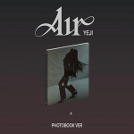 YEJI (ITZY) - Oro nuotraukų albumo versija. PP A (Black)