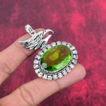 Peridoto pakabukas, brangakmenių papuo&scaron;alas, 925 prabos sidabro pakabukas, rankų darbo papuo&scaron;alas, gimtadienio akmens pakabukas, dovana jam 2.36 Inches žalia