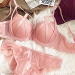 Naujos spalvos apatinio trikotažo rinkinys Sexy Hollow Push Up liemenėlės komplektas moterims Classic Bandage Brassiere Summer Lace Plus Size liemenėlės ir kelnaičių rinkiniai 85B rožinė