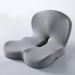 Integruota atminties putų sėdynės ir atlo&scaron;o pagalvėlė biuro kėdėms ir automobiliams 44x42x32cm Integrated Cushion