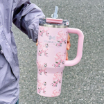 40oz Puodelis su &scaron;iaudeliu 304 Nerūdijančio Plieno Automobilinis Ledo Puodelis Lanko formos Termoso Puodelis 900ml