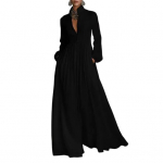 Moteri&scaron;ka suknelė su stovinčia apykakle, ilgomis rankovėmis, sagomis, ilga su funkcinėmis ki&scaron;enėmis, klostytu, laisvai krentančiu apvadu, &scaron;ventinė suknelė M juoda