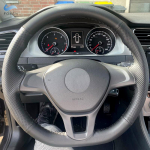 Automobilių priedai Juodai raudona perforuota odinė vairo dangčio apdaila, skirta VW Golf 7 MK7 Jetta Passat B8 New Polo Tiguan