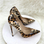 Seksualūs moteri&scaron;ki leopardiniai blizgūs lakuotos odos smailianosiai sekli bateliai ant kulno 8 10 12 CM stiletto kulniukai bateliai-pumpai banketiniai suknelių batai moteriai 41 beige