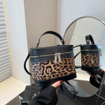 Madingi apvalūs kibirėliai moterims kasdieniniam naudojimui, leopardo ra&scaron;to rankinė per petį kasdieniam naudojimui, laisvalaikio rankinės moterims 19x9x14.5cm