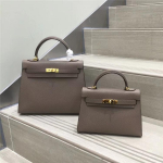 2023 Kinų Naujieji Metai KL antrosios kartos palmių ra&scaron;to daugiaspalvė karvės odos moteri&scaron;ka rankinė per petį crossbody rankinė mini rankinė madinga 19cm