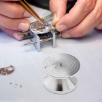 Laikrodžio judesio laikiklis, remonto įrankis, laikrodžio pagrindo sėdynė, nerūdijantis plienas, stovas ant rankų, laikrodis