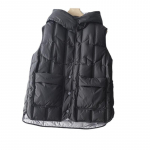 Moteri&scaron;ka lengvasvorė terminė besiūlė balta pūkinė striukė be rankovių &bdquo;All Match Chic&ldquo; liemenė XXXL juoda