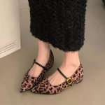 Madingi moteri&scaron;ki leopardo ra&scaron;to plok&scaron;čiapadžiai batai smailiais priekiais 2024 m. Rudens mada Nauji laisvalaikio batai patogūs madingi suknelė Chaussures Femme 35 leopardo ra&scaron;to spalva