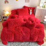 Mink 4 dalių lovos komplektas žiemai sutir&scaron;tintas pliu&scaron;inis Mink Velvet Crystal Velvet Love pagalvė Standard raudona