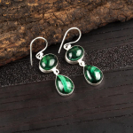 Malachito brangakmenio papuo&scaron;alai, 925 svarų sterlingų sidabro auskarai, Rankų darbo nuostabūs papuo&scaron;alai, Raidės auskarai dovana moterims 1.88 Inches žalia