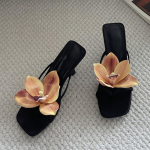 Madingi orchidėjų gėlės kvadratinio pir&scaron;to vakarėlio i&scaron;leistuvių &scaron;lepetės moterims mulų batai rožinio satino prisegami žemi kulniukai paplūdimio &scaron;lepetės 37 balta