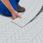 Matiniai PVC lipnūs medžio imitacijos grindų lipdukai: Vandeniui atsparus, atsparus ne&scaron;varumams virtuvės ir miegamojo renovacijai 15x90cm, 10 pieces per roll