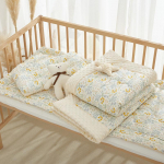 A klasės vaiki&scaron;kas darželio patalynės komplektas: Pledas, Antklodė ir Pagalvė Infant Bed 3-Piece Set [Kindergarten/Infant Bed]