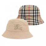 Burberry 8089433 B9368 Vintažinio languoto ra&scaron;to Žirginio logotipo siuvinėjimo Dvipusė kibiro formos kepuraitė 8089433 B9368 (8A-12A)