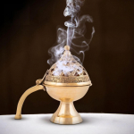 Žalvarinis Dhuna Loban smilkalų degiklis, apvalus Dhooni Dhoop Dani smilkalų degiklis, ant stalo dedamas žalvarinis smilkalų laikiklis Loban smilkalams, eleganti&scaron;kas ir tradicinis Dhoop Dani smilkalų degiklis