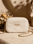 Chanel prabangus moteri&scaron;kas delninukas, mini rankinė per petį su grandinėle balta