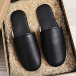 Visasezoniniai japoni&scaron;ko stiliaus avikailio &scaron;lepetės poroms - Idealiai tinka namams, vie&scaron;bučiui ir svečių namams. Size 29 fits 42-43 juoda