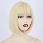 MERISIHAIR Moteri&scaron;ki trumpi bobiniai plaukai &Scaron;viesiai blondinai iki pečių tiesūs perukas su kirpčiukais Cosplay Halloween perukas Sintetinio pluo&scaron;to trumpi plaukai