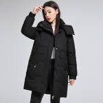 Pūkinė medvilninė striukė Moteri&scaron;ka su gobtuvu, pastorinta madinga &scaron;ilta medvilninė striukė M juoda