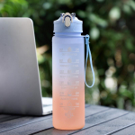 &bdquo;Gradient&ldquo; matinio sportinio vandens butelis su lauko rankena, 750 ml 750ml &scaron;viesiai mėlyna spalva