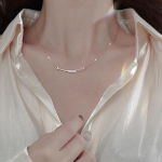 Prabangus moteri&scaron;kas &scaron;ypsenos raktikaulio vėrinys, Unikalus dizainas, Papuo&scaron;tas deimantais, Paprastas ir pra&scaron;matnus, Madingas stilius Smiley Face Diamond Necklace (Gold)