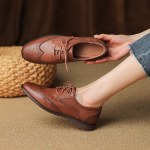 Moteri&scaron;ki Oksfordo žemakulniai 2024 m. pavasariniai batai moterims Natūralios odos Brogues Vintažiniai suvarstomi loaferiai Laisvalaikio juodai rudi batai merginoms 40