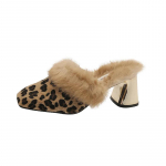 Elegancija Moteri&scaron;ki Stambaus Kailio Pusiau &Scaron;lepetės Kvadratiniu Priekiu Seksualūs Leopardo Trumpo Pliu&scaron;o Auk&scaron;takulniai Mulių Batai 2025 Žiemos Dizainerio Auk&scaron;takulniai 35 leopardas