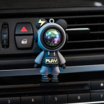 Automobilio oro i&scaron;leidimo anga Kvepalų segtukas Animacinis filmas Astronautas Oro kondicionierius Oro i&scaron;leidimo anga Aromaterapinis klipas Automobilio salono priedai apdaila