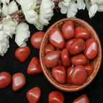 13 raudonojo jaspio ir mėnulio akmens Reiki čakrų gydymo dekoratyvinių akmenukų rinkinys, vazų užpildai, poliruoti akmenys papuo&scaron;alams, Reiki gydymui, Vastu namų biuro dekorui