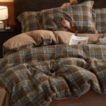 A klasės žieminis sutir&scaron;tintas pieno aksomo 4 dalių patalynės komplektas: Dvipusis flisinis antklodės užvalkalas, koralinis flisas, motinos ir kūdikio klasės, &scaron;iltas ir jaukus 1.2m Bed - Flat 3-piece for 150*200cm Duvet