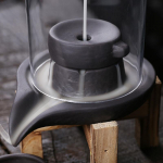 Rankų darbo keraminis smilkalų degiklis dūmų krioklys atgalinis smilkalų degiklis Svetainės smilkalų laikiklis Feng Shui apdaila United States