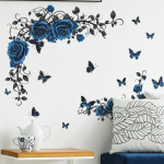 Romanti&scaron;ki mėlynų rožių gėlių sienų lipdukai Namų dekoras Drugelių dekoravimas Vinilinių freskų lipdukai 24*70CM*2pcs