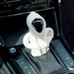 Madingo gobtuvo automobilio perjungimo rankenėlės dangtelis Rankinė rankenėlė pavarų svirties puo&scaron;mena gobtuvo dangtelis Automatiniai automobilio salono priedai balta